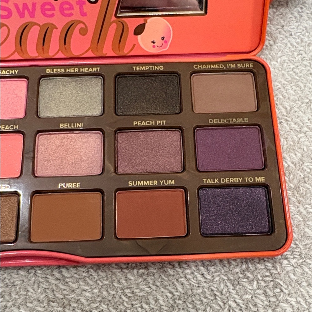 RARE Too Faced Peach Eyeshadow Palette - Picture 5 of 5